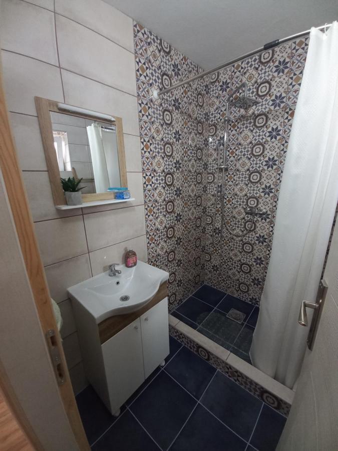 Ferienwohnung Dvorska Oaza Sremski Karlovci Exterior foto