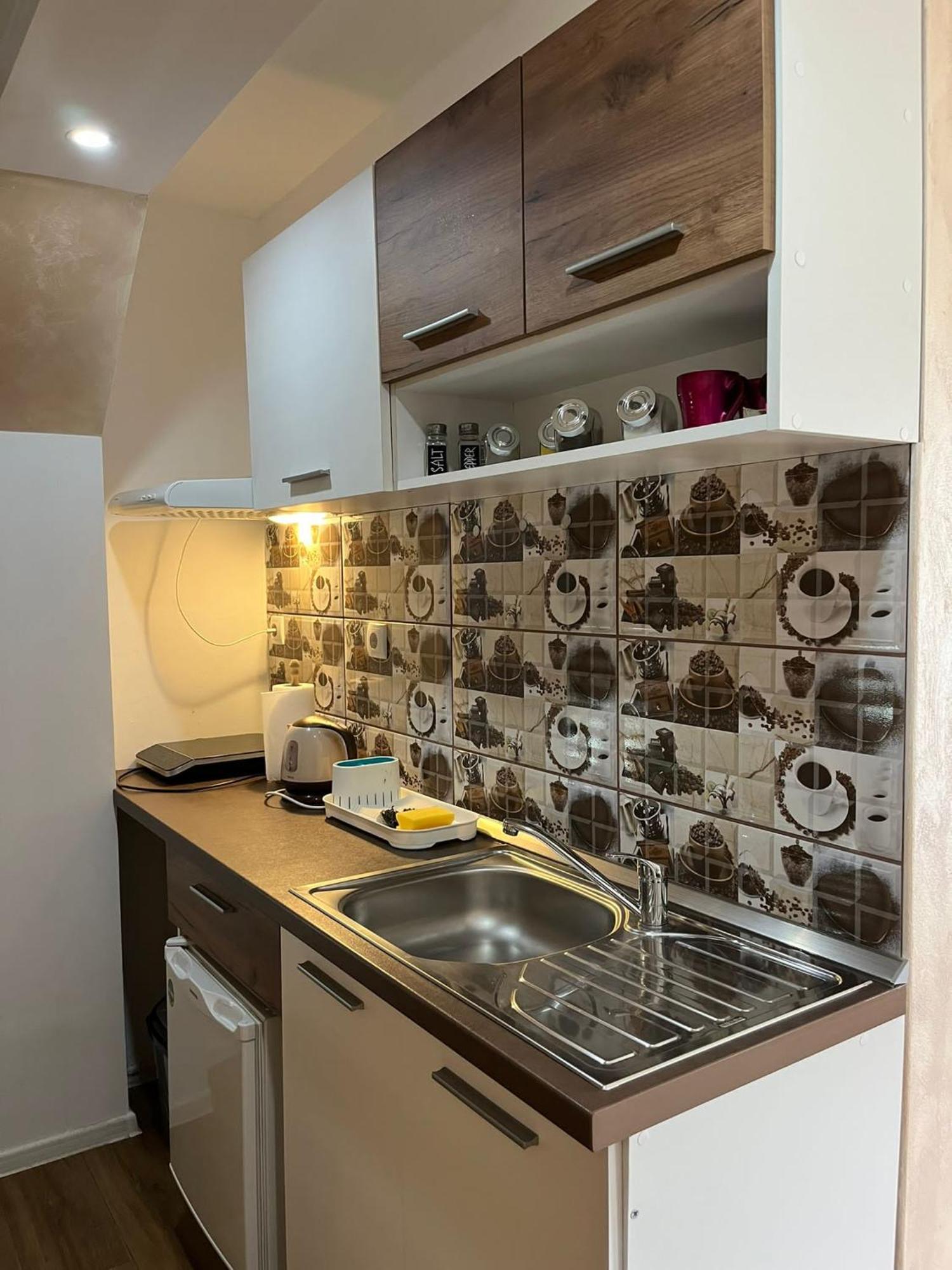 Ferienwohnung Dvorska Oaza Sremski Karlovci Zimmer foto